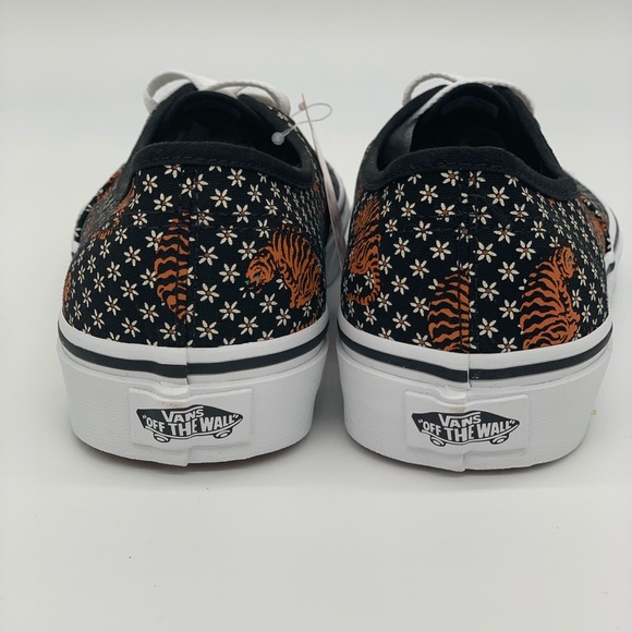 Authentic - Picture 4 of 10